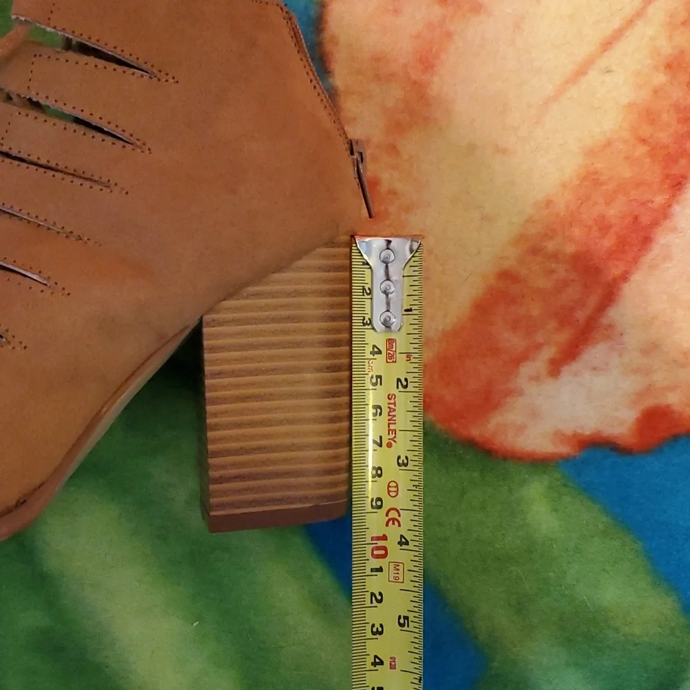 👢6.5 Altar’d State Vegan Light Brown Heels - Picture 3 of 11